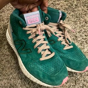 New Balance 988 Fresh Foam Mid Mens Size 10